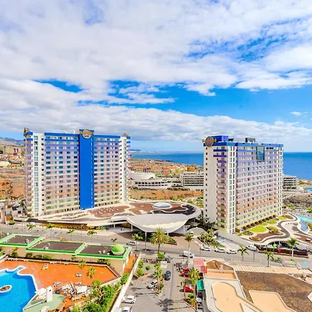 Oceanview Paradise 2br: High-speed Wifi & Office | Walk To & Restaurants Ferienhaus Costa Adeje (Tenerife)