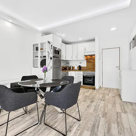Oceanview Paradise 2br: High-speed Wifi & Office | Walk To & Restaurants Σπίτι διακοπών