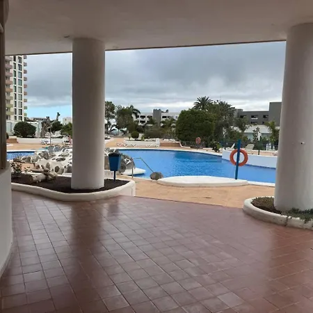 Oceanview Paradise 2br: High-speed Wifi & Office | Walk To & Restaurants