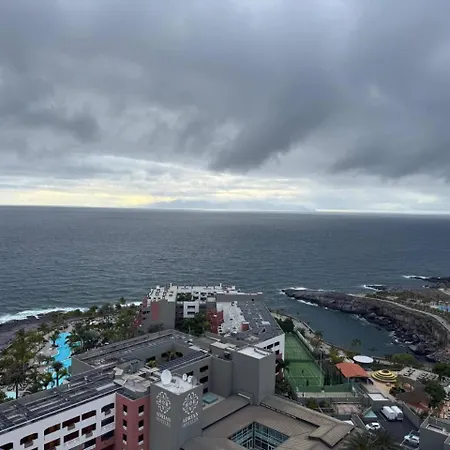 Oceanview Paradise 2br: High-speed Wifi & Office | Walk To & Restaurants * Costa Adeje (Tenerife)